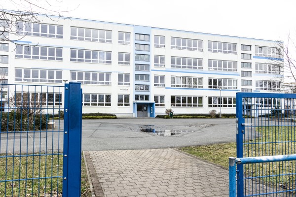 Außenansicht Kooperative Gesamtschule "Wilhelm von Humboldt"
